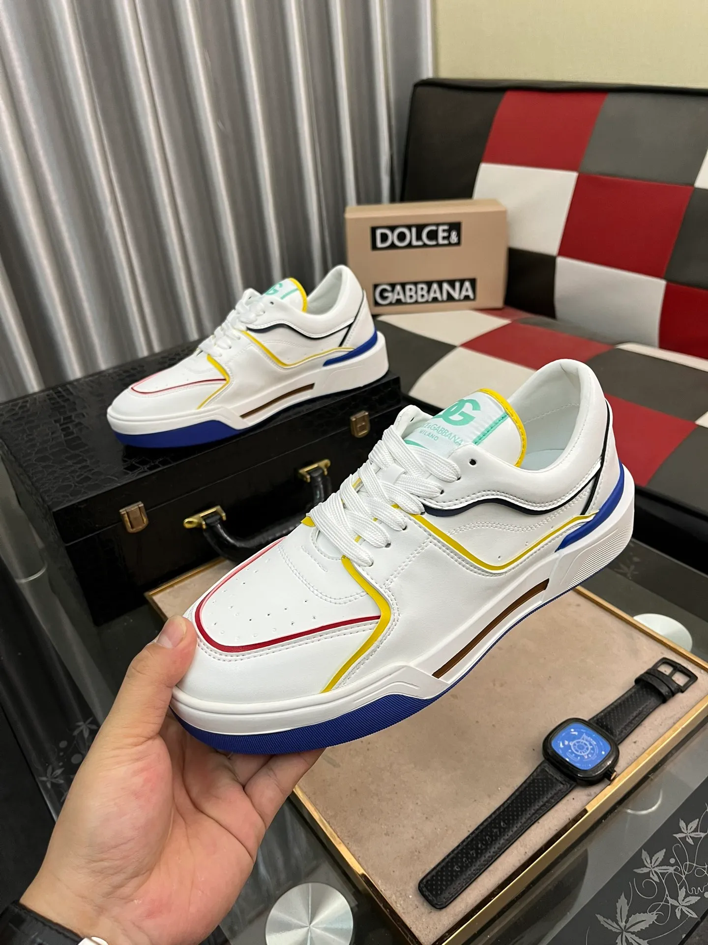 Men's men's shoes💰480⌚️⌚️◾️▫️DG high-end boutique couple👫casual sneakers! The contrasting color design is eye-catching, fashionable and versatile, and can add luster to various looks. The exquisite design with unique dynamic vitality and modern atmosphere shows modern elegance.  Size: 35-46